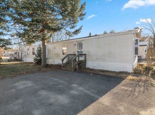 6 Poplar St, Exeter, NH 03833