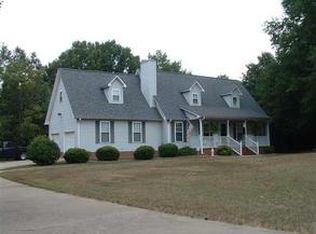 130 Starrwood Dr, Starr, SC 29684