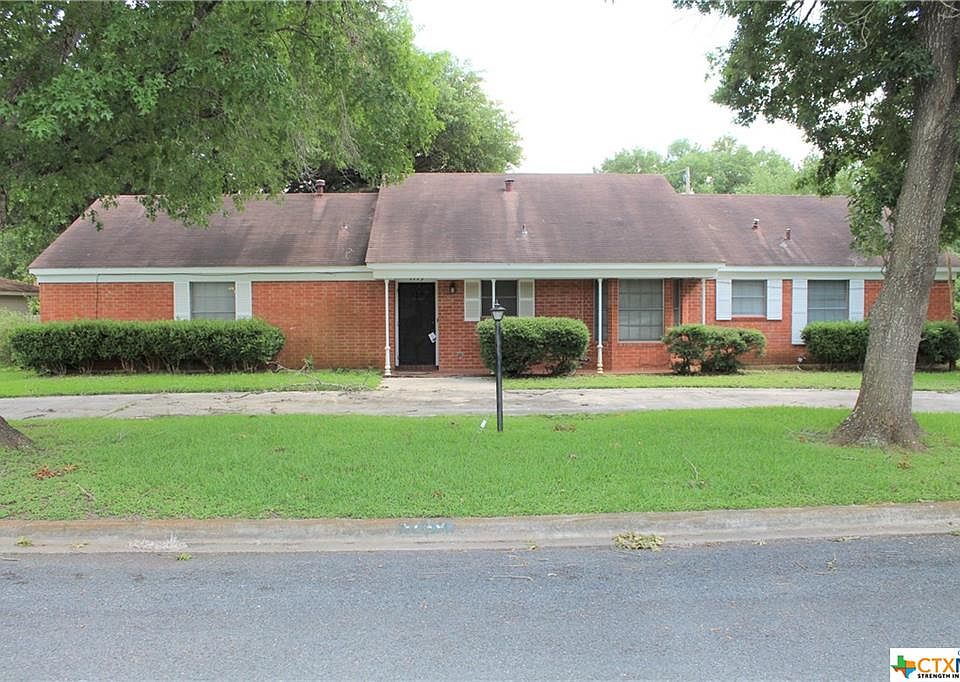 1st image of 1715 Driftwood Dr