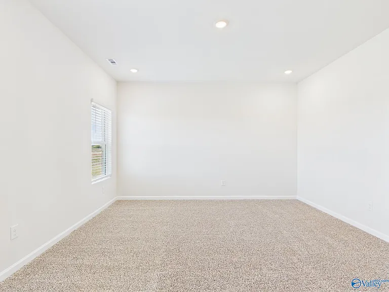 125 Betty Williams Dr — Photo 15