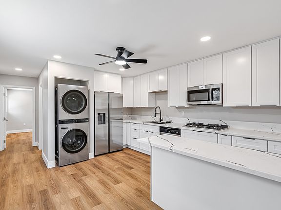 3rd image of 4282 Marlborough Ave