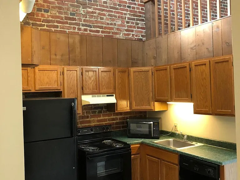 555 E Main St #211 — Photo 4
