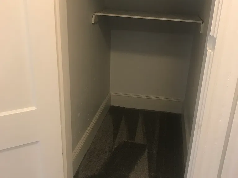 1 Hathorne Cres #1 — Photo 18