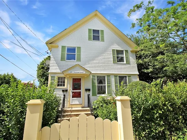 25 Annandale Rd, Newport, RI 02840