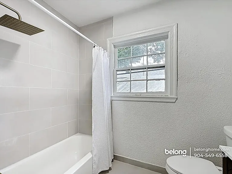 2057 Southampton Rd — Photo 11