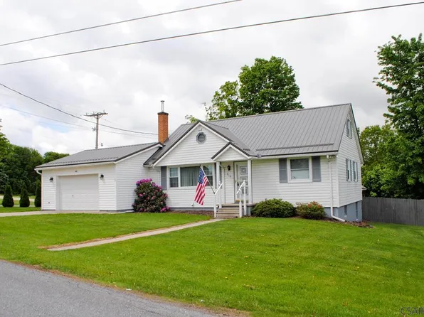 512 Amanda St, Windber, PA 15963