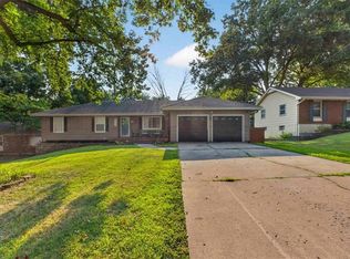 3908 S Stayton Ave, Independence, MO 64055