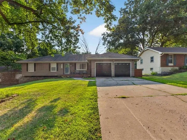 3908 S Stayton Ave, Independence, MO 64055