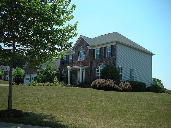 5th image of 7801 Lythan Pl