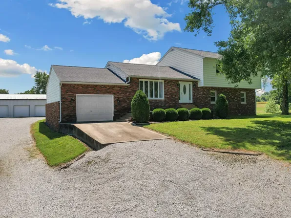 1560 Lick Creek Rd, Anna, IL 62906