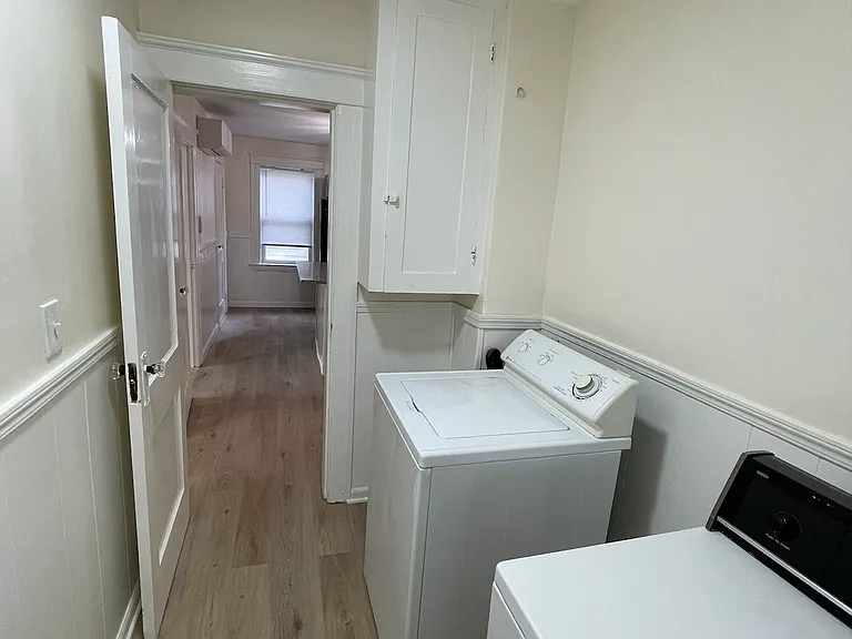 8 Underwood St #A — Photo 11