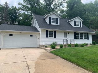 1233 16th St SW, Willmar, MN 56201