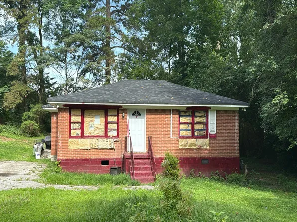5147 Ellen St, Forest Park, GA 30297