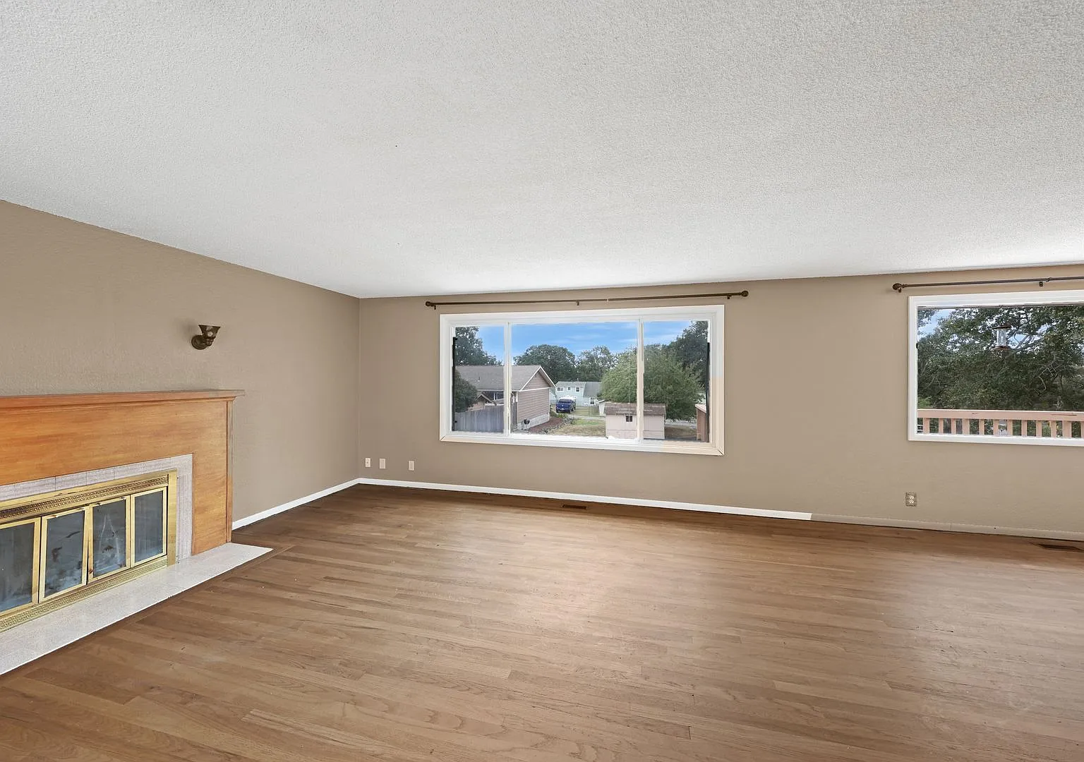 3 Bed 2.5 Bath - Pet Friendly - Landscaping Included - NAS Whidbey — Photo 1