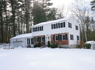 24 Hillview Rd, North Reading, MA 01864