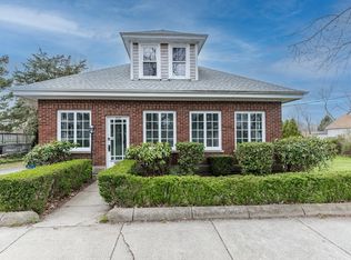 587 Shawmut Ave, New Bedford, MA 02740