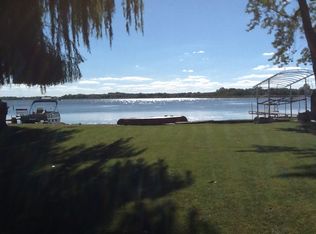 27069 101st St, Trevor, WI 53179