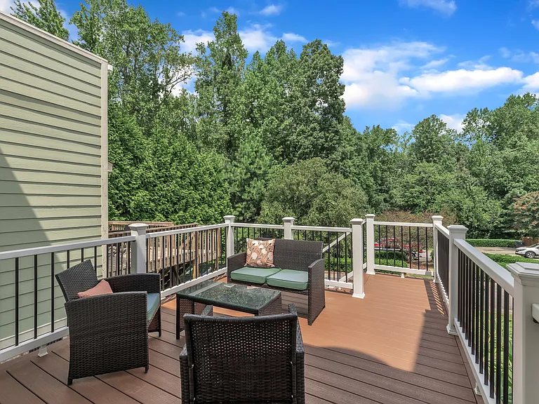 503 Village Loop Dr — Photo 32