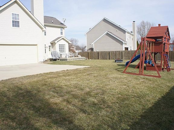 5th image of 15215 Smithfield Dr