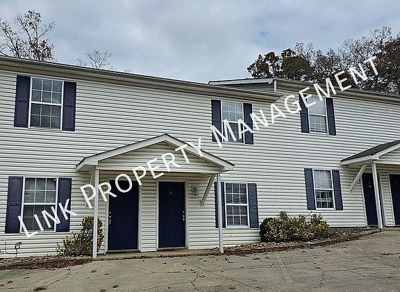 2nd image of 1106 Carline Rd APT B