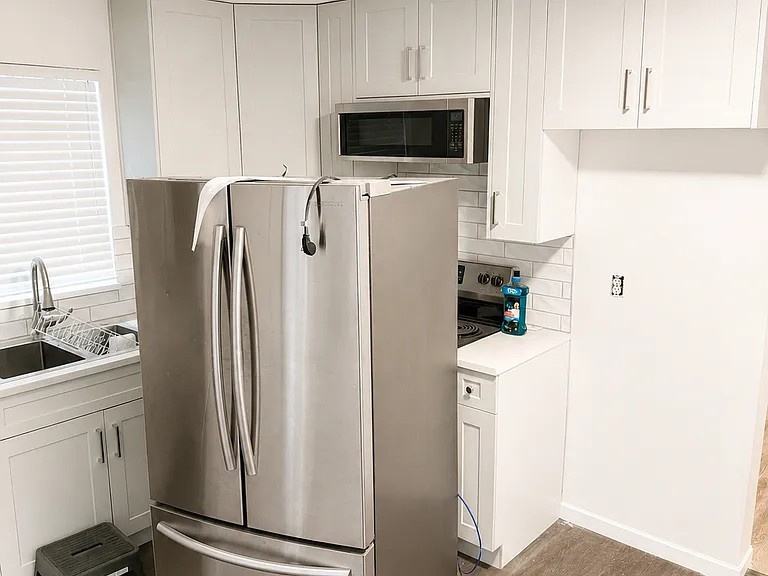 1190 Eastwood St #115 — Photo 8
