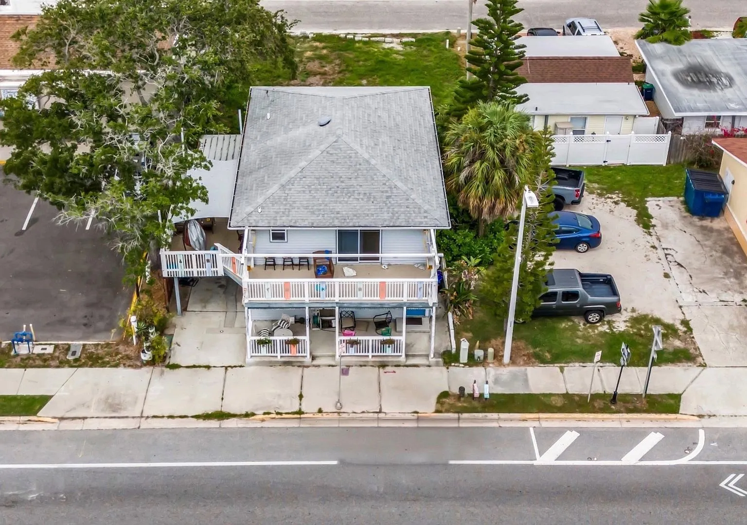 Fantastic 2br/1ba unfurnished/annual rental in Redington Shores! — Photo 1