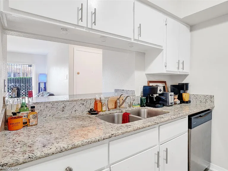 2800 Jeanetta St #1013 — Photo 12