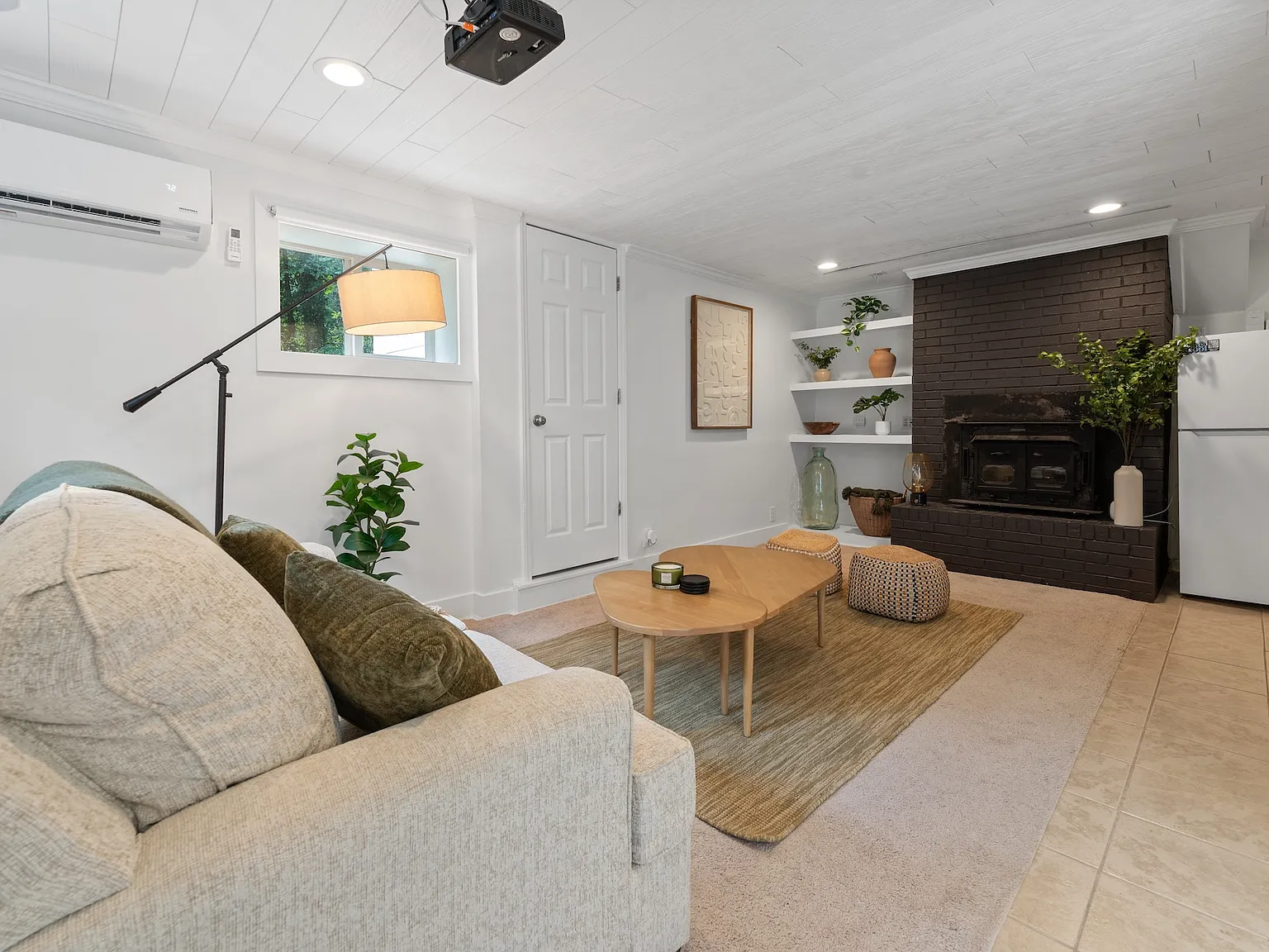 Studio, 610 sqft, $1,650 — Photo 4