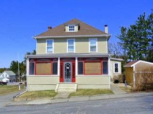 86 John St, Clinton, MA 01510