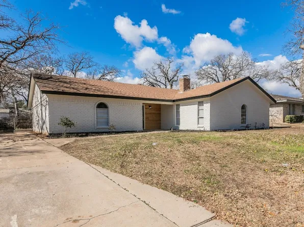 1733 Renee Dr, Hurst, TX 76054