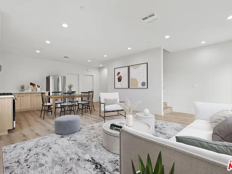 6937 Simpson Ave #1/2 — Photo 5
