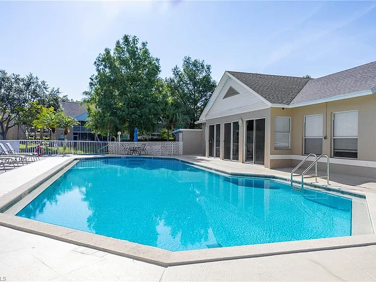 138 Pebble Shores Dr #201 — Photo 26