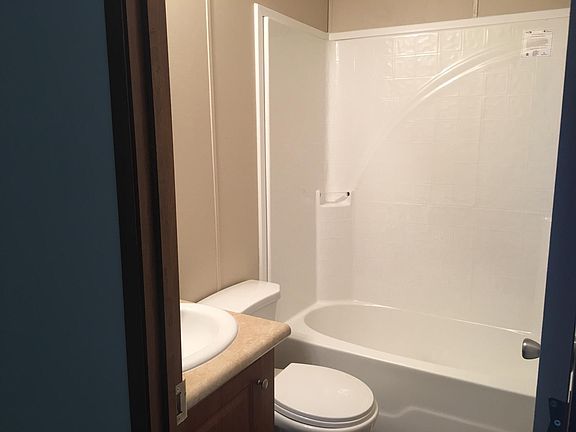 2nd Bathroom