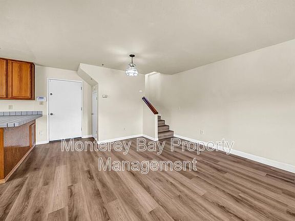 3rd image of 415 Palo Verde Ave