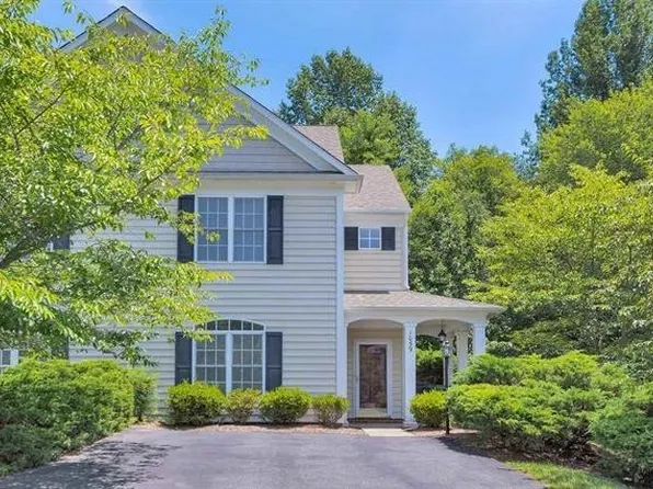 1059 Bristlecone Ln, Charlottesville, VA 22911