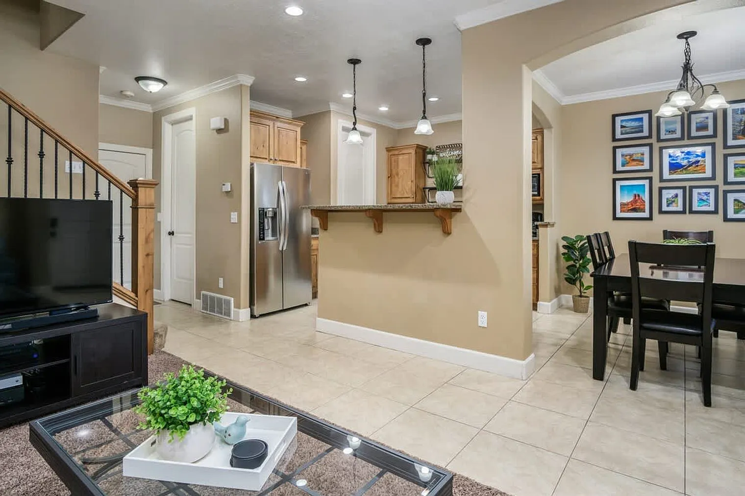 4 bed, 3.0 bath, $5,637 — Photo 3