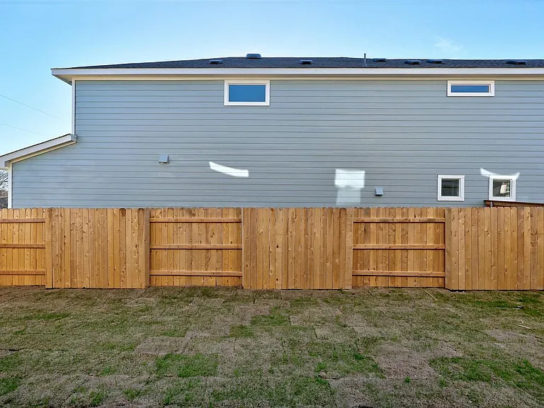 2301 Wallin Bradley Dr — Photo 30
