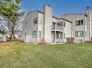 96 Windward Ln, Bristol, RI 02809