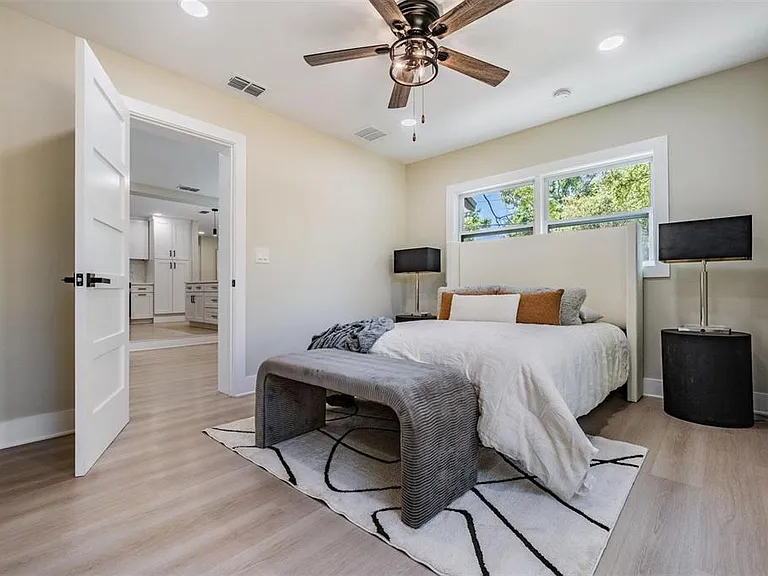 1104 S Lois Ave — Photo 14