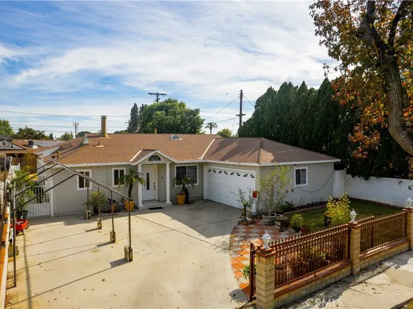 8212 Zelzah Ave, Reseda, CA 91335