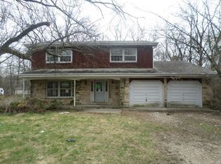 267 E County Line Rd, Barrington, IL 60010