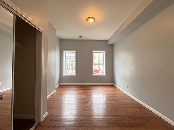 3rd image of 144 Ripley Pl APT 1