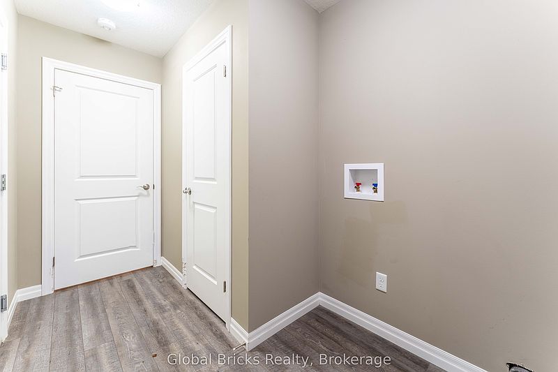Woodstock Townhouse for rent - 3 Bedrooms — photo 5