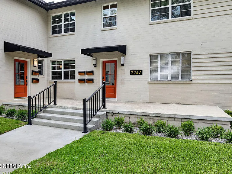 2247 Riverside Ave #3 — Photo 20
