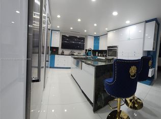 15700 SW 202nd Ave, Miami, FL 33187