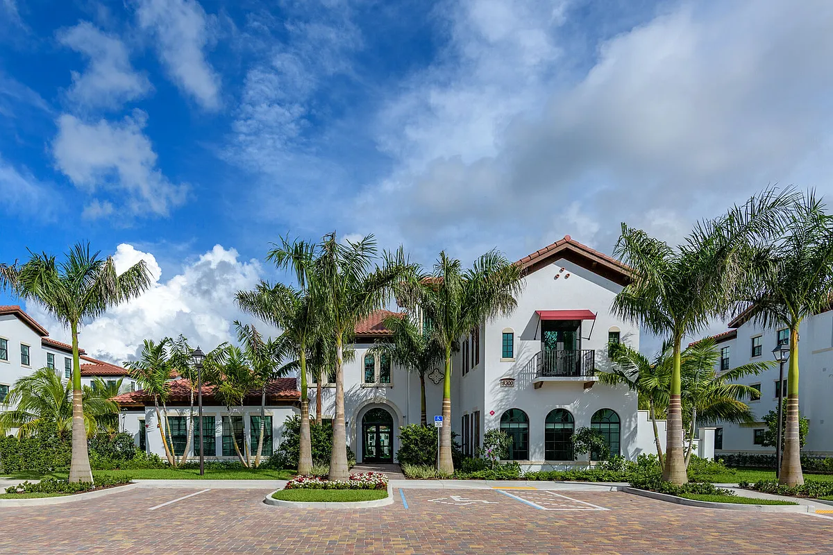Building Photo - Wellington Vista