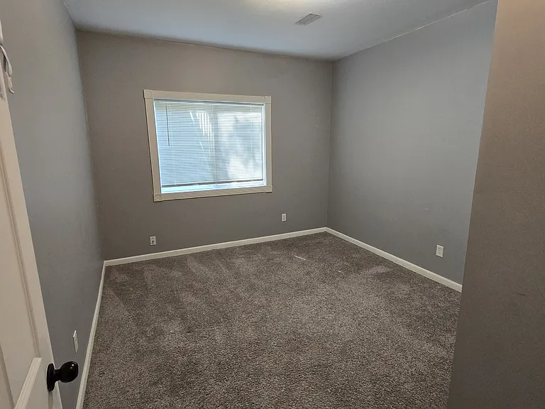 7047 Country Spring Ave SW — Photo 17