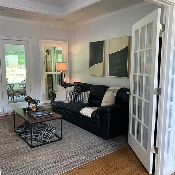 Saint Ives Ct — Photo 12