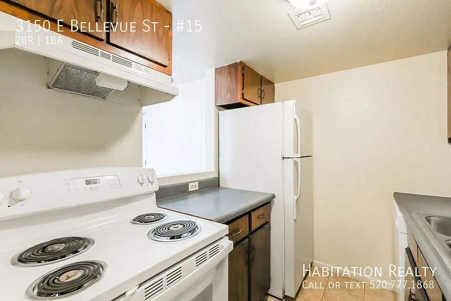 Building Photo - 3150 E Bellevue St #15