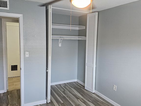 5th image of 420 Polk Ave #2